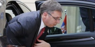 Dečak iz Borče piše Aleksandru Vučiću Aleksandar Vučić