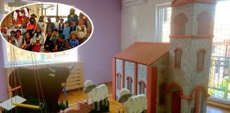 Fenomenalni klinci iz škole „Stevan Sremac“ igrali predstavu za borčanske predškolce predstava - scenografija