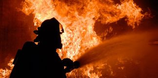 Pronađeno ugljenisano telo u požaru u Krnjači Vatrogasac - požar