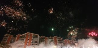 Гори центар 3 (ВИДЕО) Vatromet u Borči