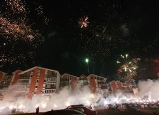 Гори центар 3 (ВИДЕО) Vatromet u Borči