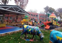 Родитељи из Борче траже од Управе вртића да им врате омиљеног васпитача Vrtic Dunavska bajka - dvoriste